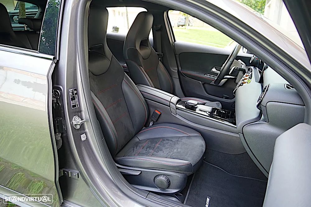 Mercedes-Benz A 250 e AMG Line - 22
