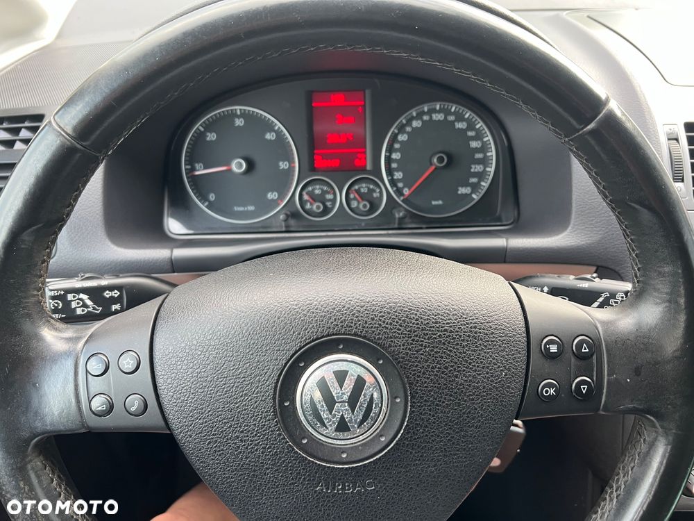 Volkswagen Touran 2.0 TDI Trendline - 29