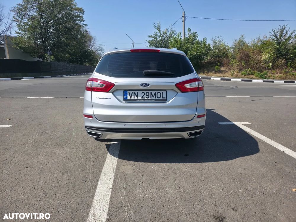 Ford Mondeo 2.0 TDCi Powershift AWD Titanium - 6