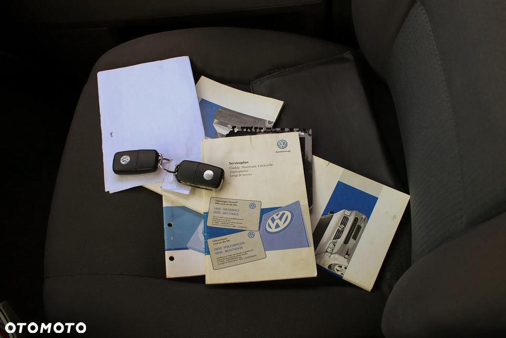 Volkswagen Multivan - 38