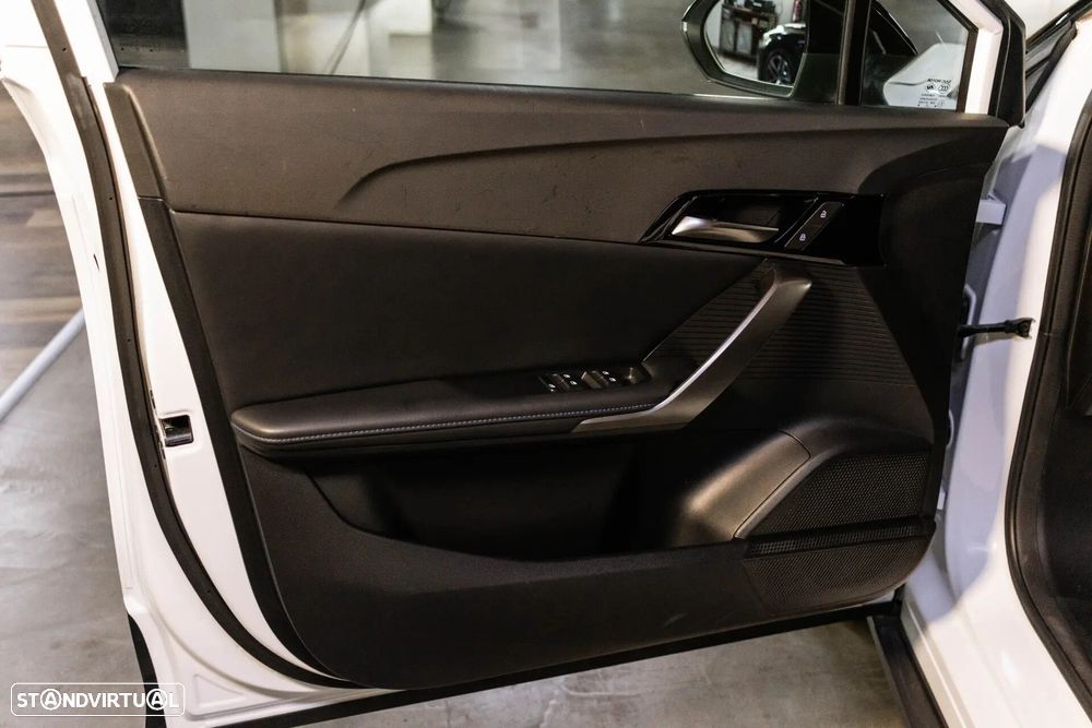 MG MG4 64 kWh Comfort - 36