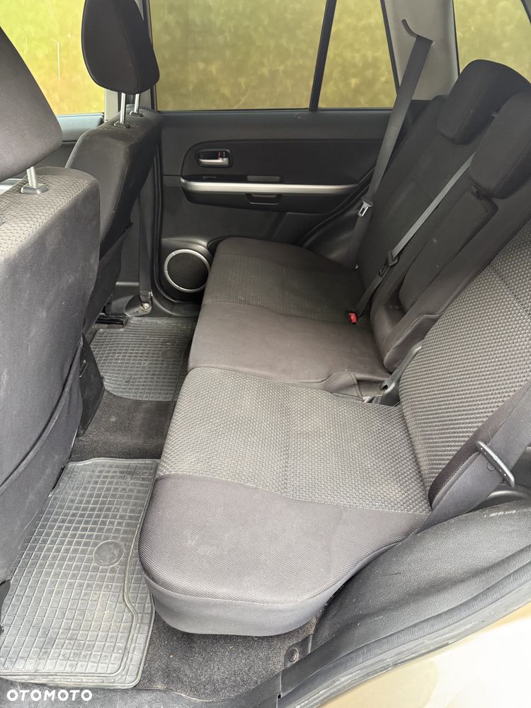 Suzuki Grand Vitara 2.0 Comfort - 7