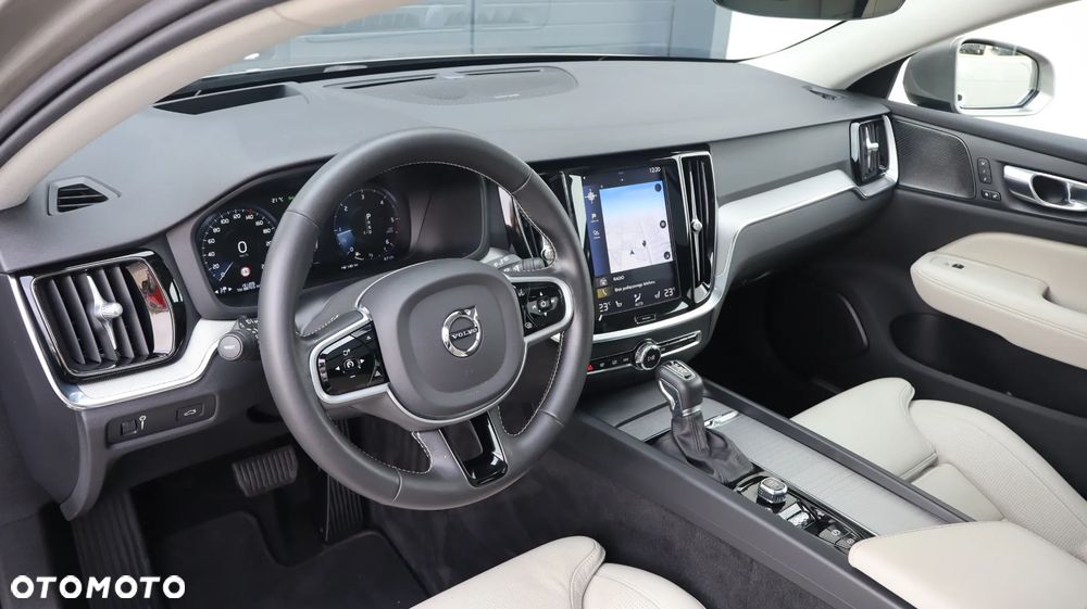 Volvo V60 D4 Inscription - 14