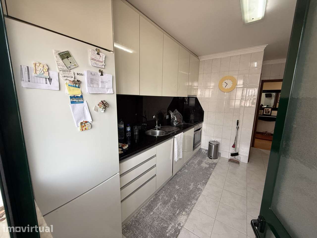 Apartamento T2 junto ao Pingo Doce da Madalena - Grande imagem: 2/40