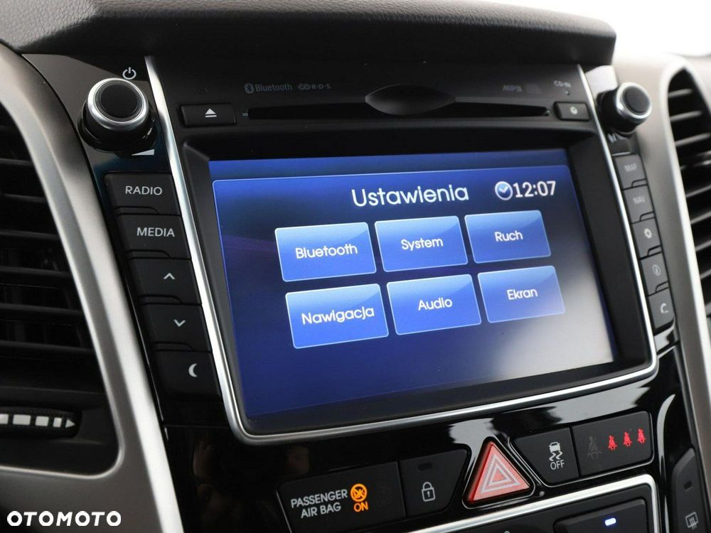 Hyundai i30 blue 1.6 CRDi Trend - 24