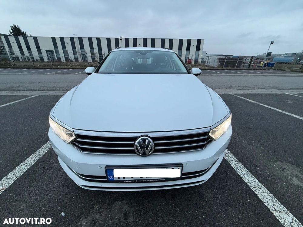 Volkswagen Passat 2.0 TDI SCR DSG Comfortline - 3