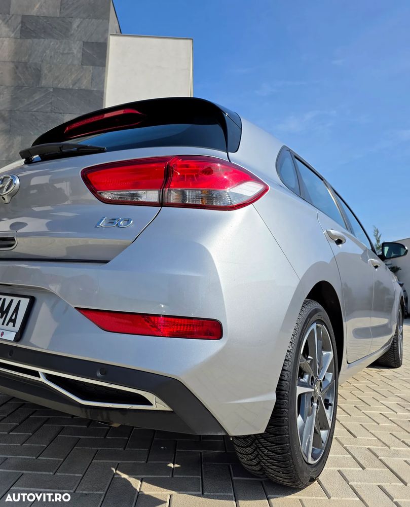 Hyundai i30 1.0 T-GDI 48V-Hybrid DCT Select - 13