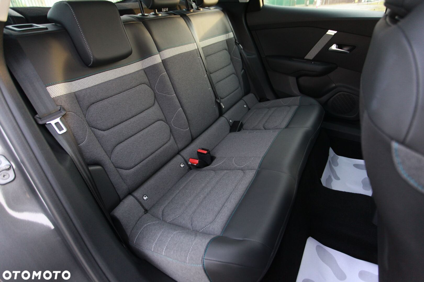 Citroën C4 1.2 PureTech Feel Pack S&S - 16
