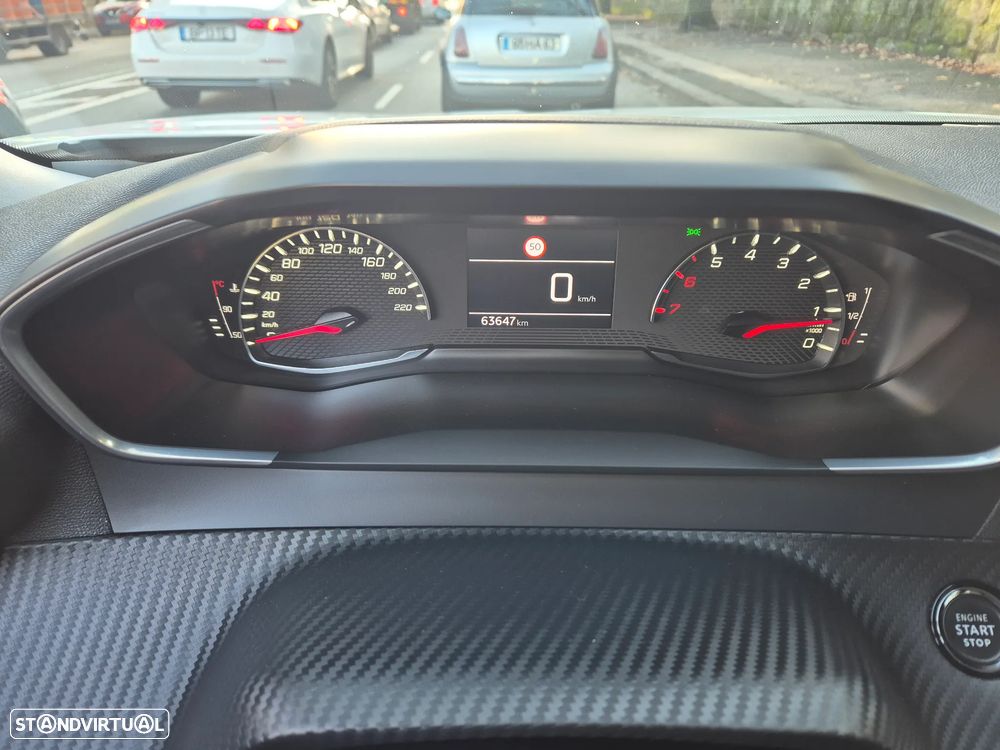 Peugeot 2008 1.5 BlueHDi Allure Pack - 12