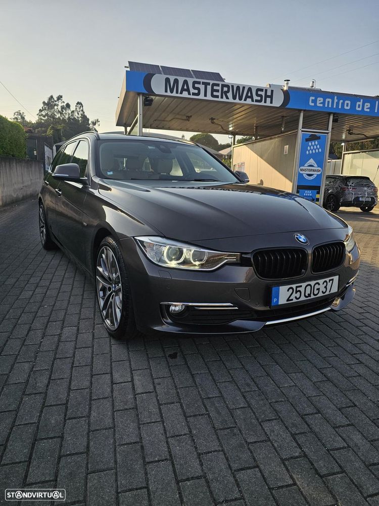 BMW 320 d Auto Line Luxury - 2