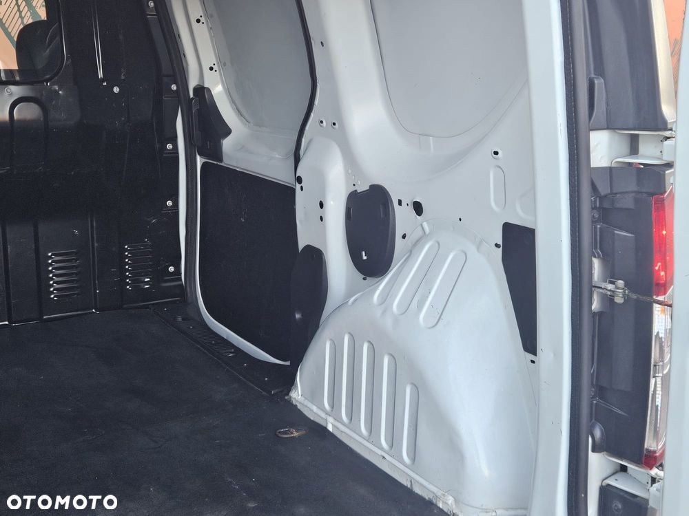 Dacia Dokker - 11