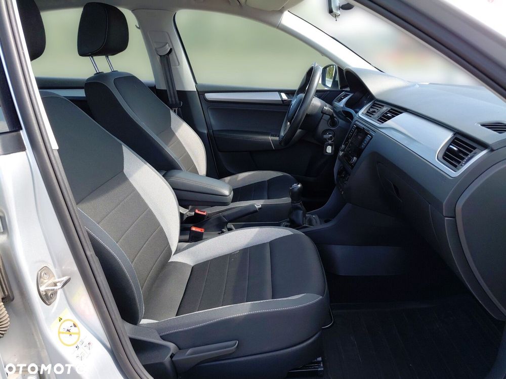 Skoda RAPID 1.0 TSI Ambition - 11