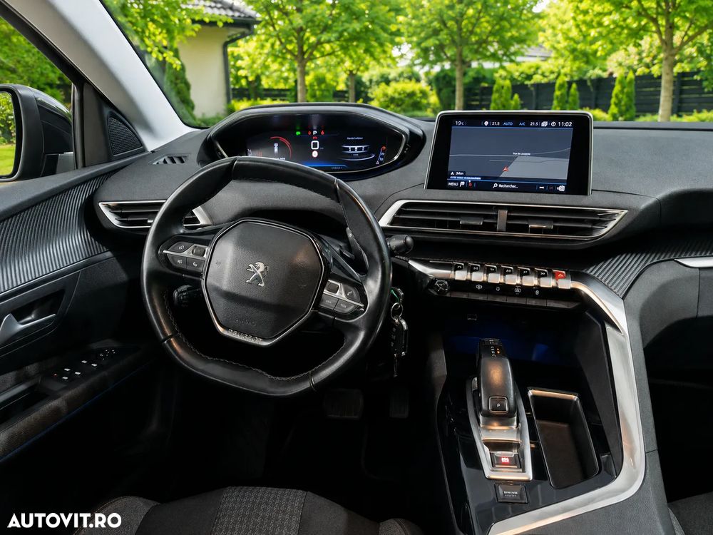 Peugeot 3008 BlueHDi 130 Stop & Start EAT8 Allure - 4