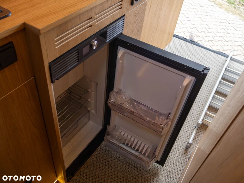 Mercedes-Benz Sprinter - 19