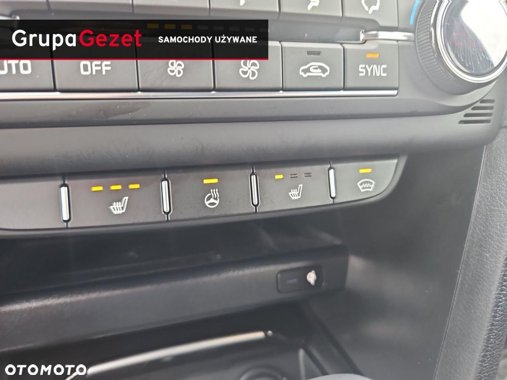Kia ProCeed 1.4 T-GDI GT Line DCT - 32