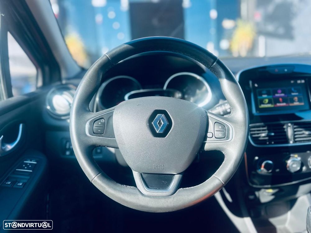 Renault Clio Sport Tourer 0.9 TCe Limited - 16