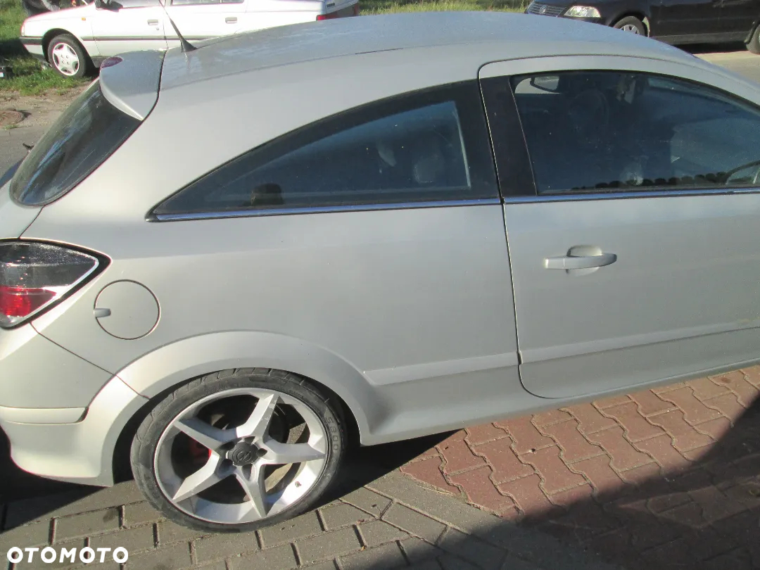 Opel ASTRA H OPC Hatchback 3 drzwi 1.9 CDTI MASKA ZDERZAK LAMPY ATRAPA KLAPA - 10