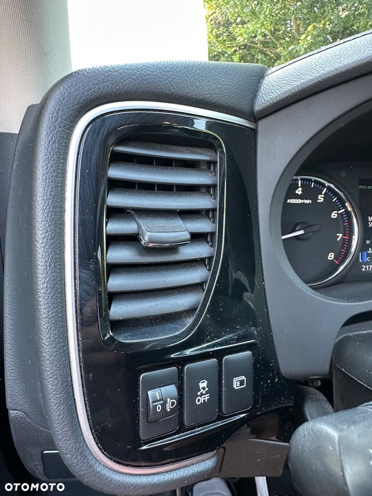Mitsubishi Outlander 2.0 City Style 2WD - 18