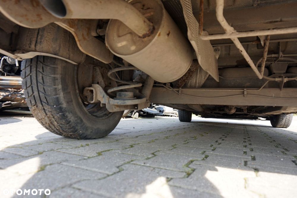 TYLNA OŚ BELKA ZAWIESZENIA DOKKER LIFT 555117070R 555114672R DACIA 2017-2021 - 2