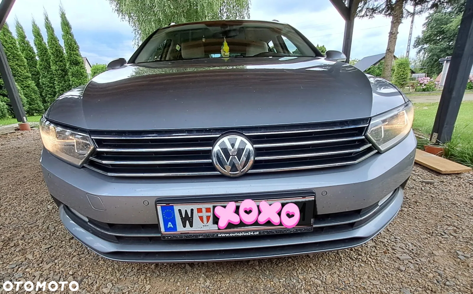 Volkswagen Passat - 12