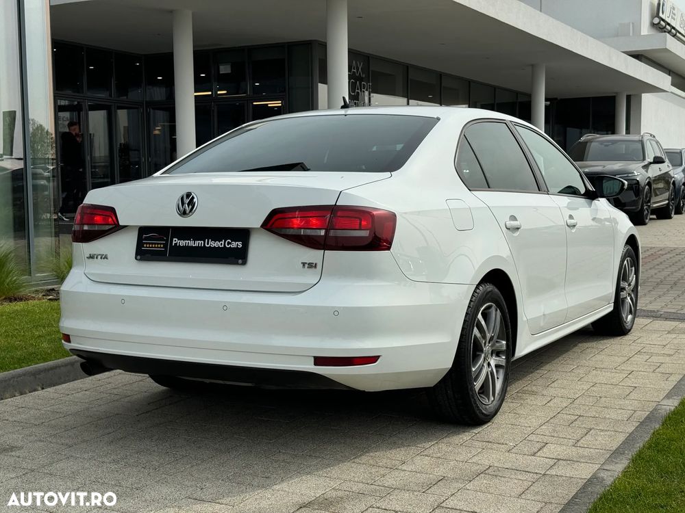 Volkswagen Jetta 1.2 TSI Comfortline - 7