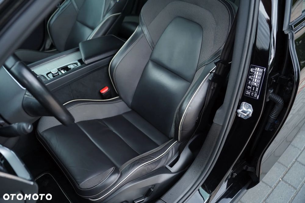 Volvo S60 T5 R-Design - 20