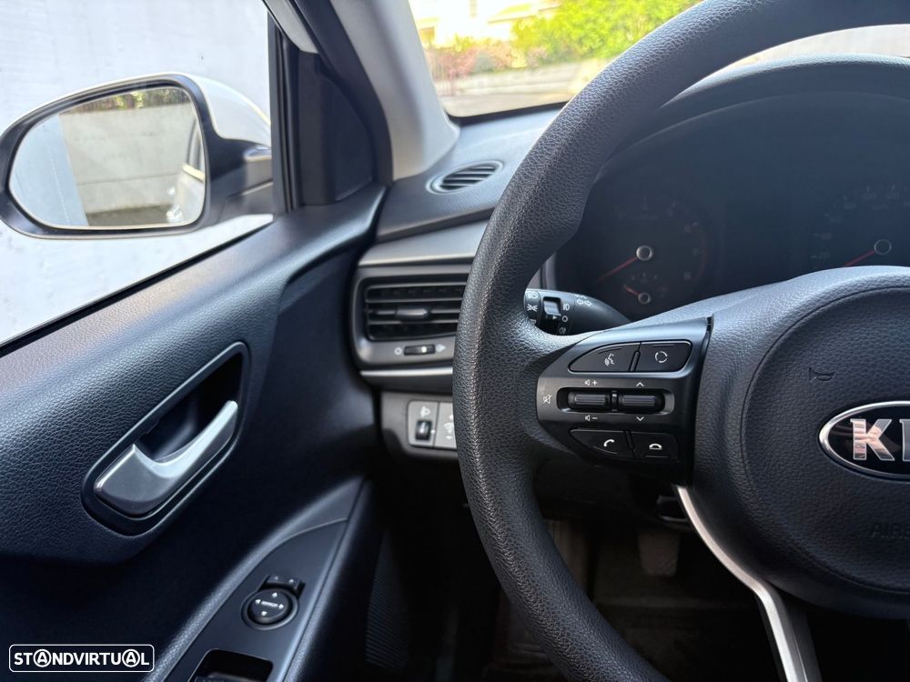 Kia Rio 1.2 CVVT Urban - 35
