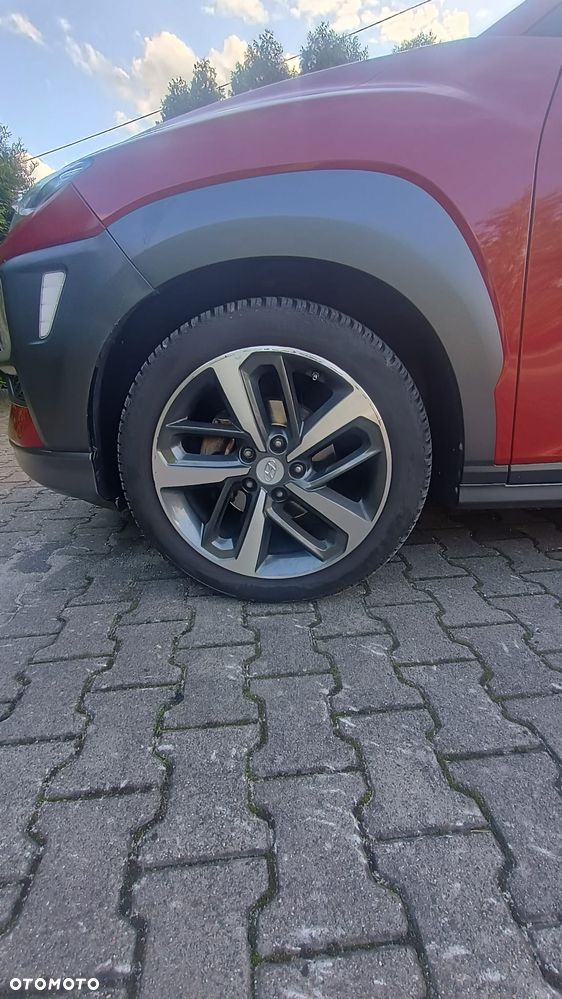 Hyundai Kona - 21