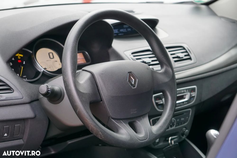 Renault Megane dCi 90 FAP Expression - 5