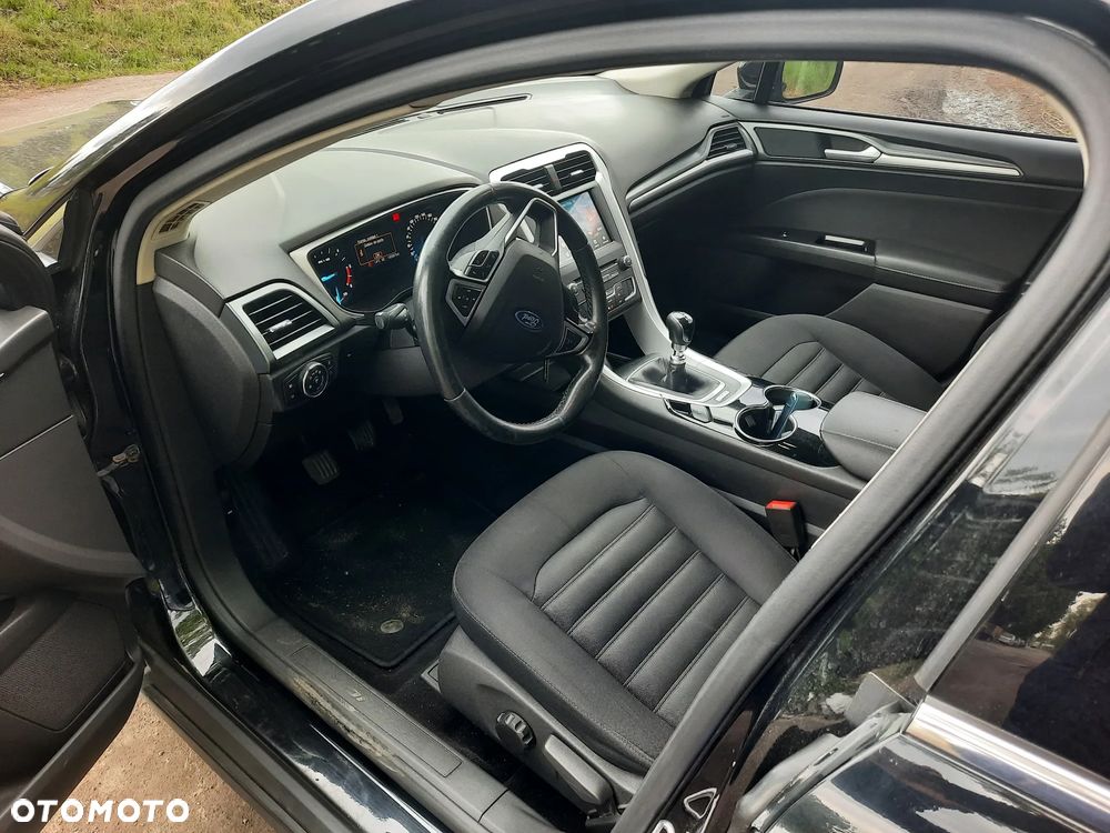 Ford Mondeo - 12