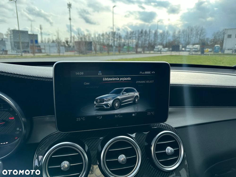Mercedes-Benz GLC AMG 63 4-Matic+ - 22