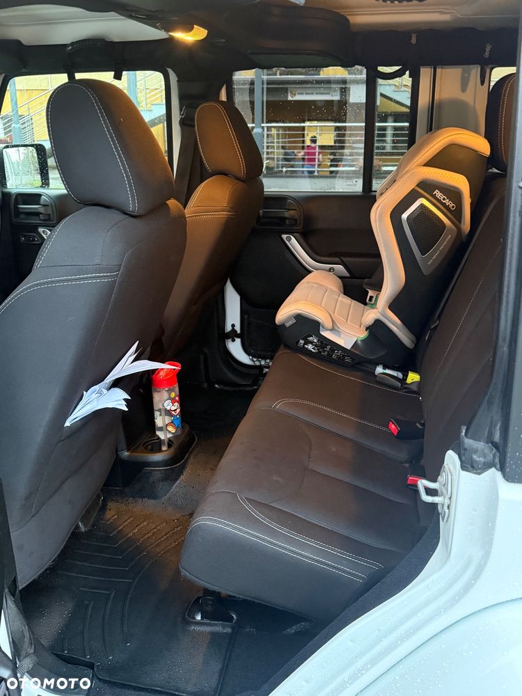 Jeep Wrangler 3.6 Unlim Sahara - 16
