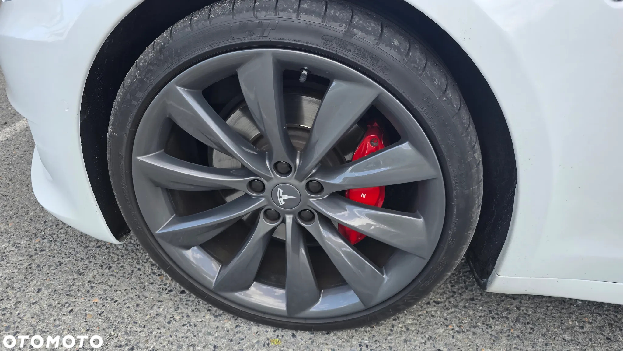 Tesla Model S Performance - 9