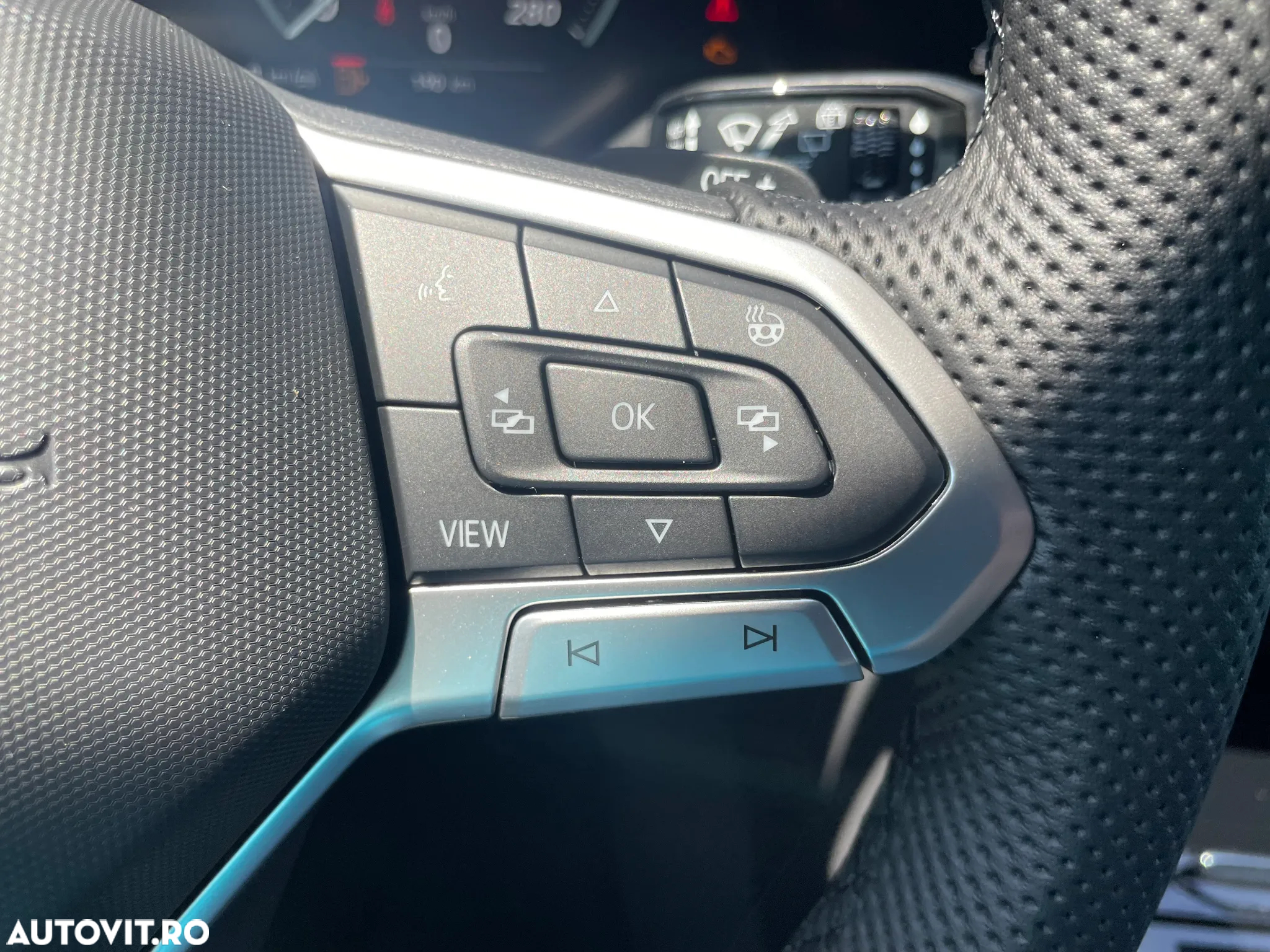 Volkswagen Touareg V6 TDI R-Style - 15