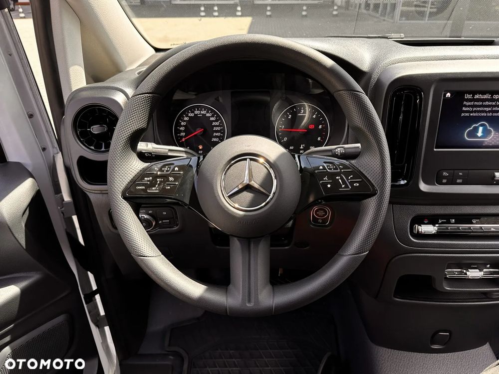 Mercedes-Benz Vito - 11
