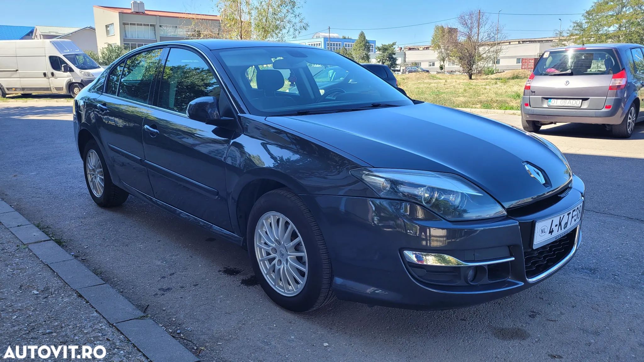 Volkswagen Polo - 2