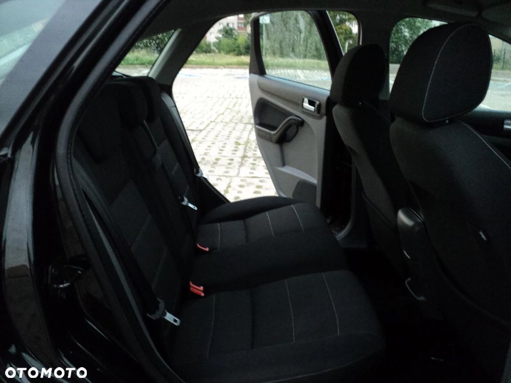 Ford Focus 1.6 Trend - 14