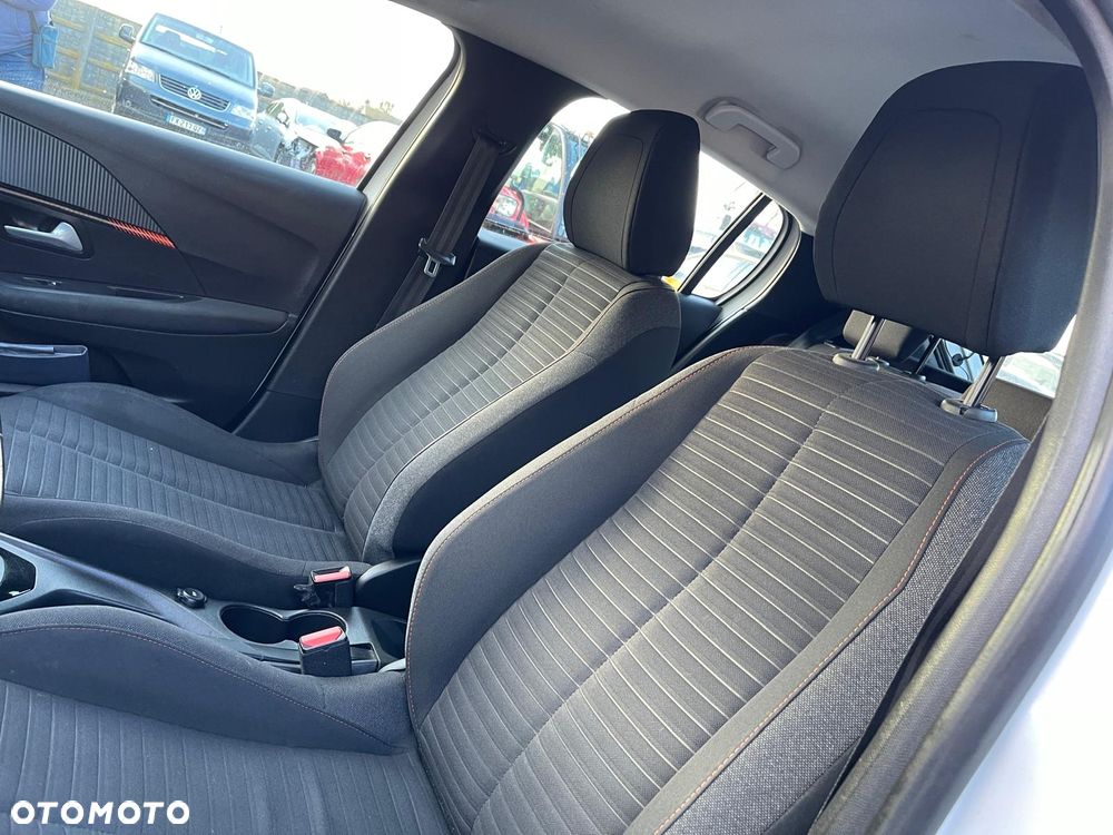 Peugeot 208 PureTech 100 EAT8 Allure Pack - 24