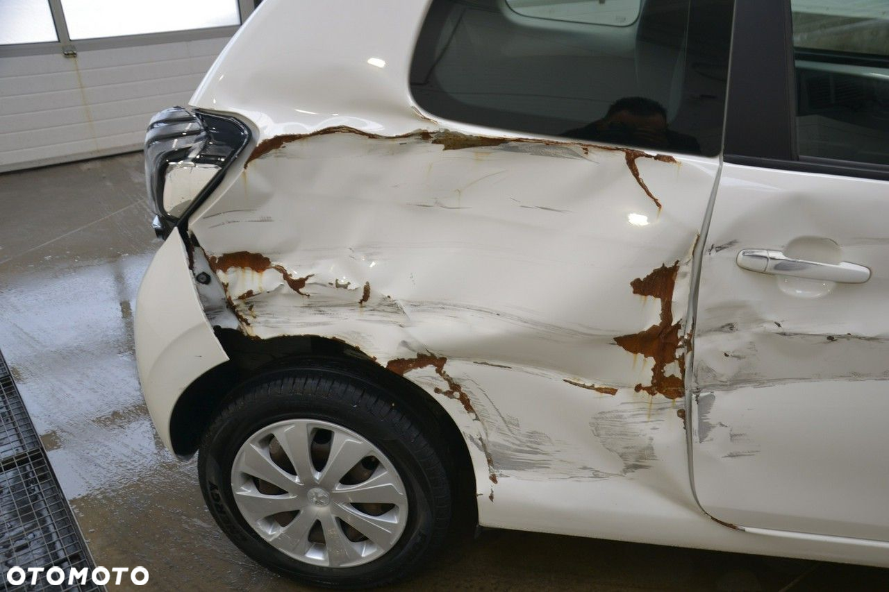 Peugeot 108 - 10