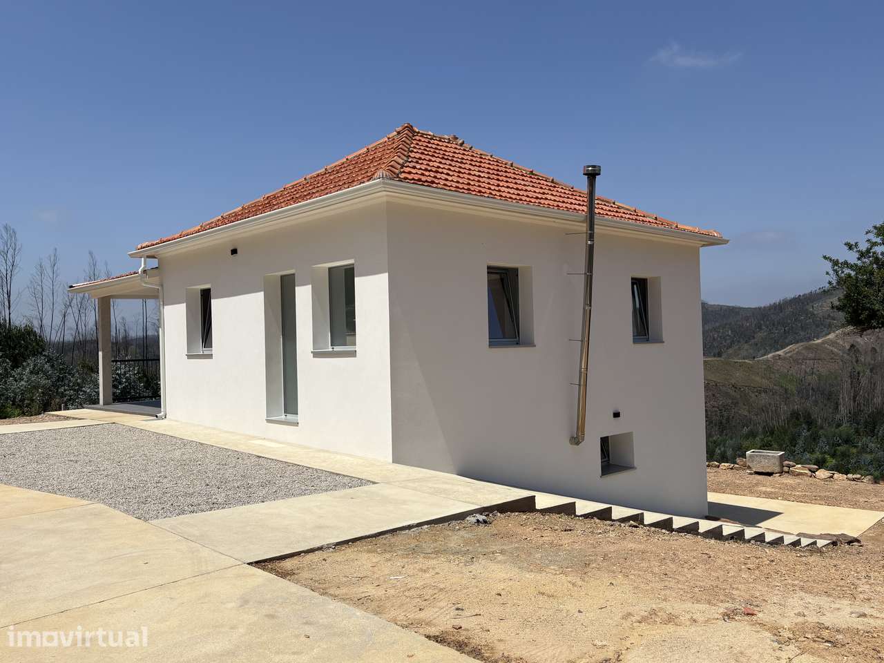 Moradia T3 em PRÉSTIMO, Águeda. Pronta Habitar! - Grande imagem: 3/25