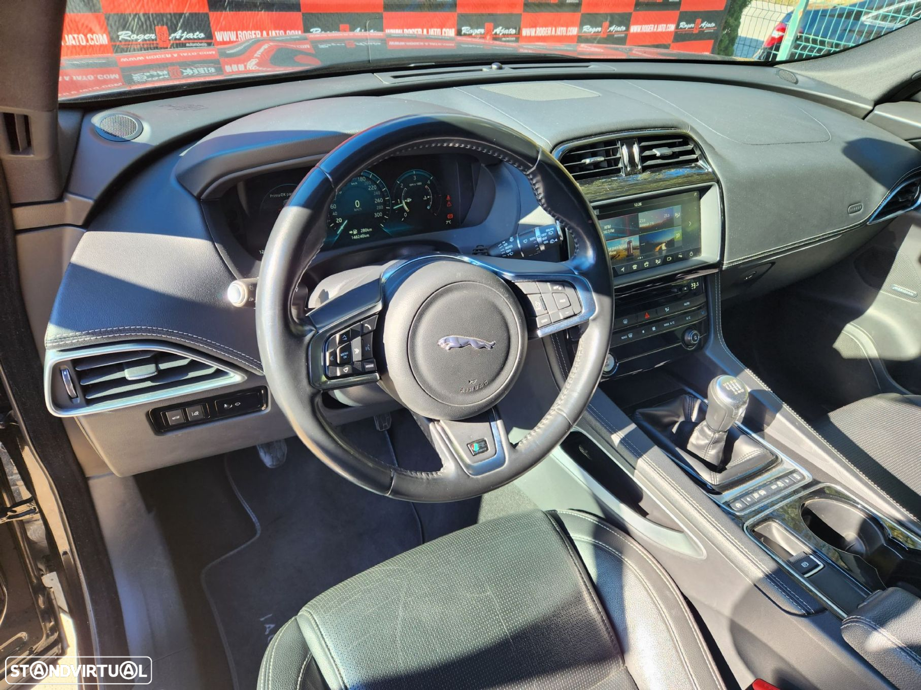 Jaguar F-Pace 2.0 i4D R-Sport - 22