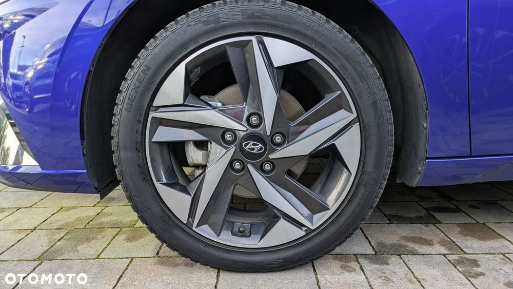Hyundai Elantra - 34