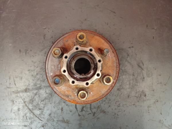 Cubo De Roda Frente Esquerdo Iveco Daily V Camião De Plataforma/Chassi - 2