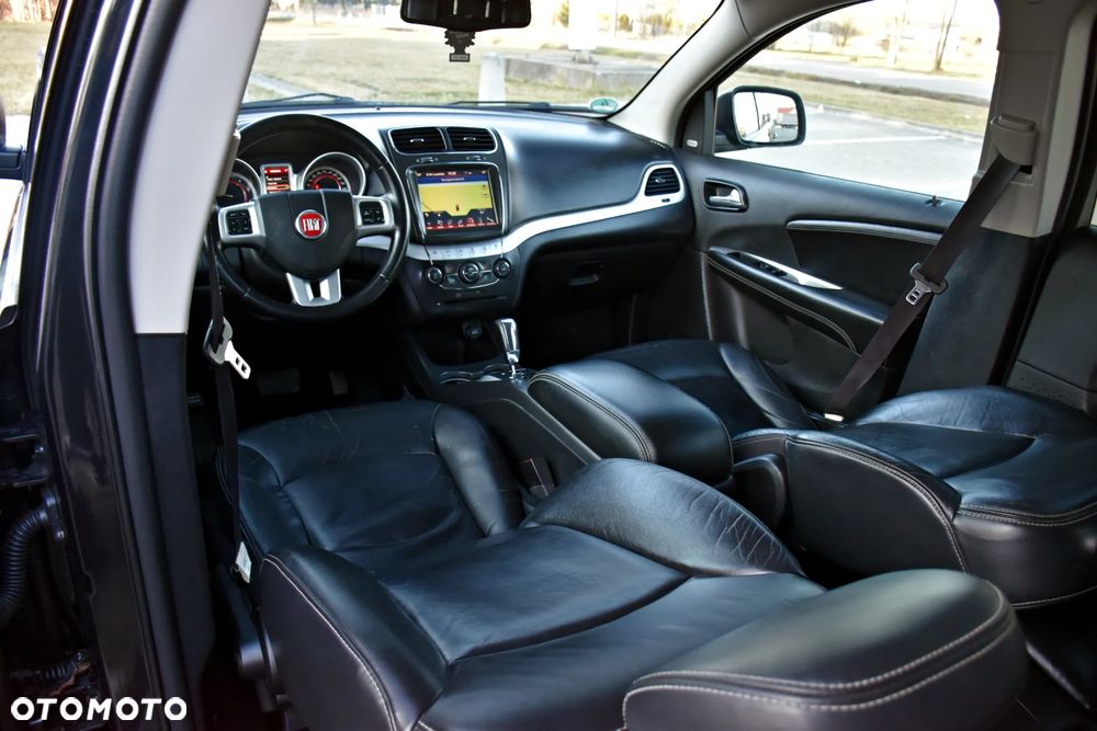 Fiat Freemont 2.0 Multijet 16V DPF Automatik Allrad Black Code - 38