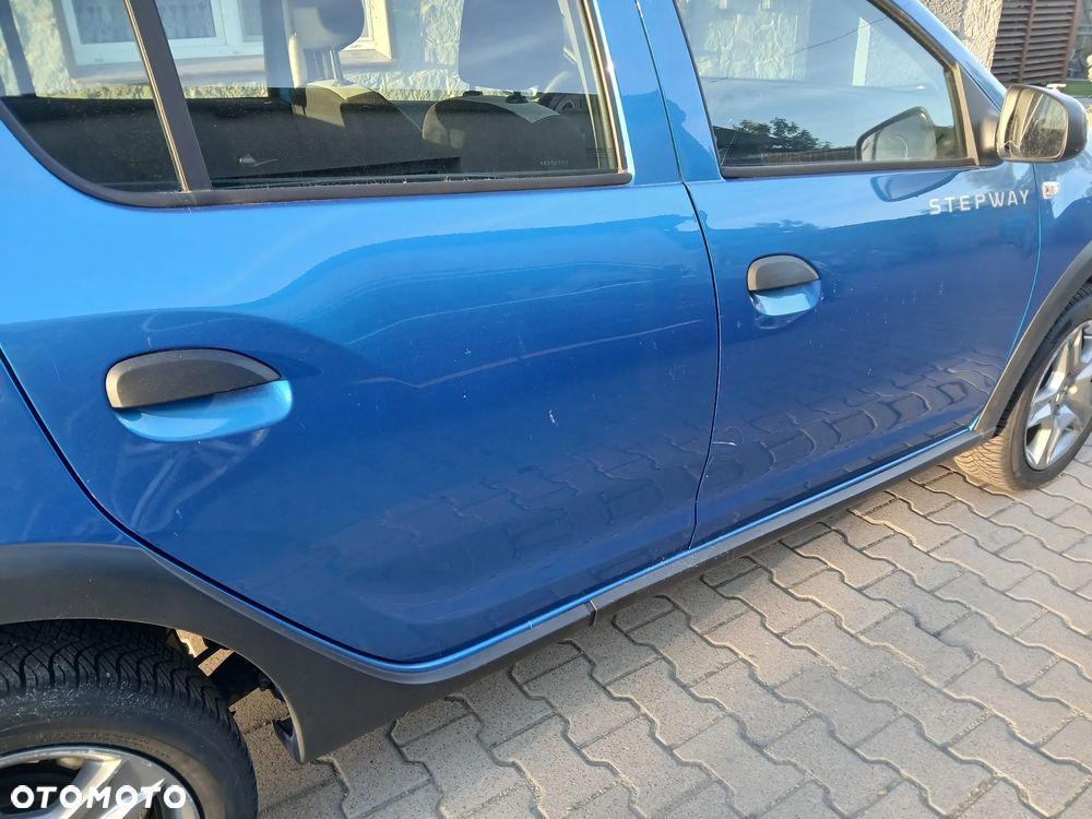 Dacia Sandero - 5