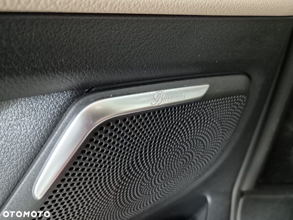 Mercedes-Benz Klasa V - 18