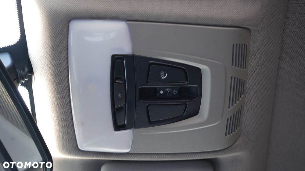 BMW Seria 3 318d - 20