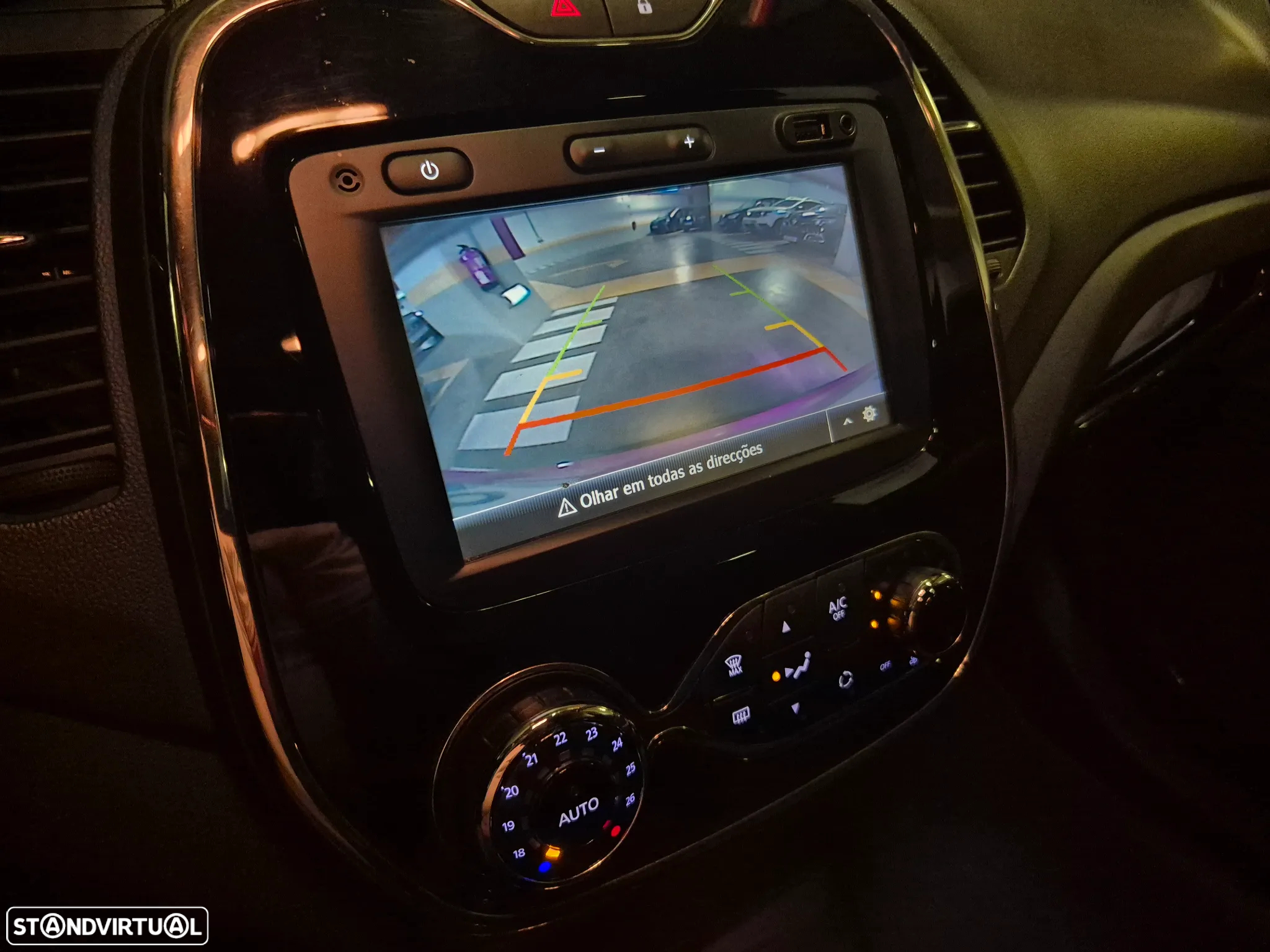 Renault Captur 1.5 dCi Sport - 17