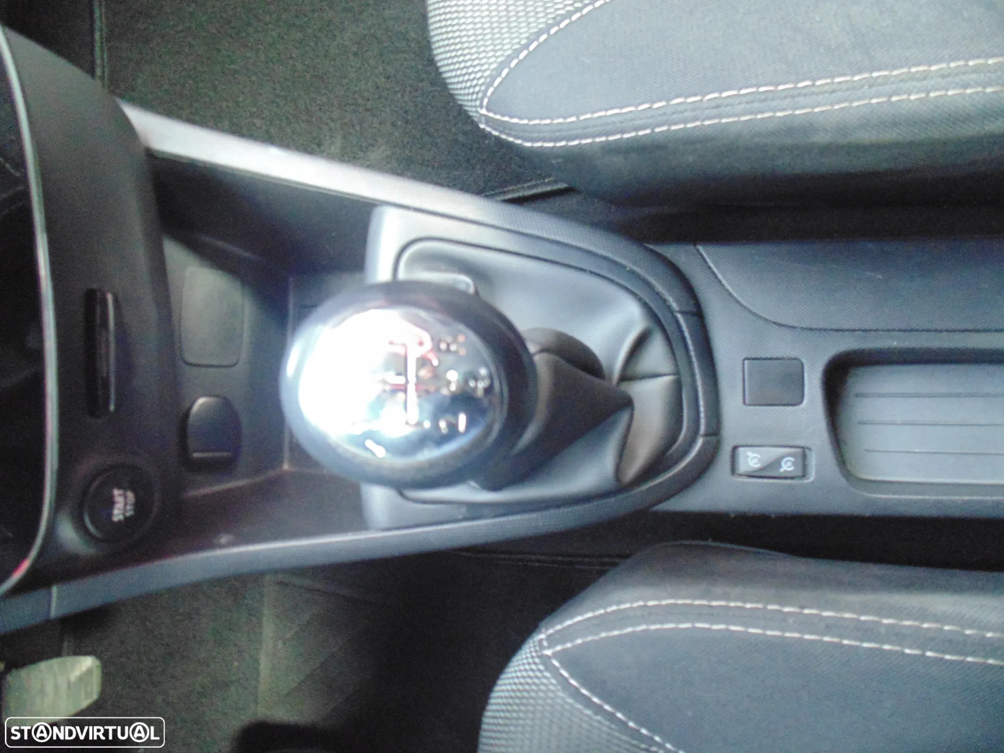 Renault Clio Sport Tourer 0.9 TCE Dynamique S - 28