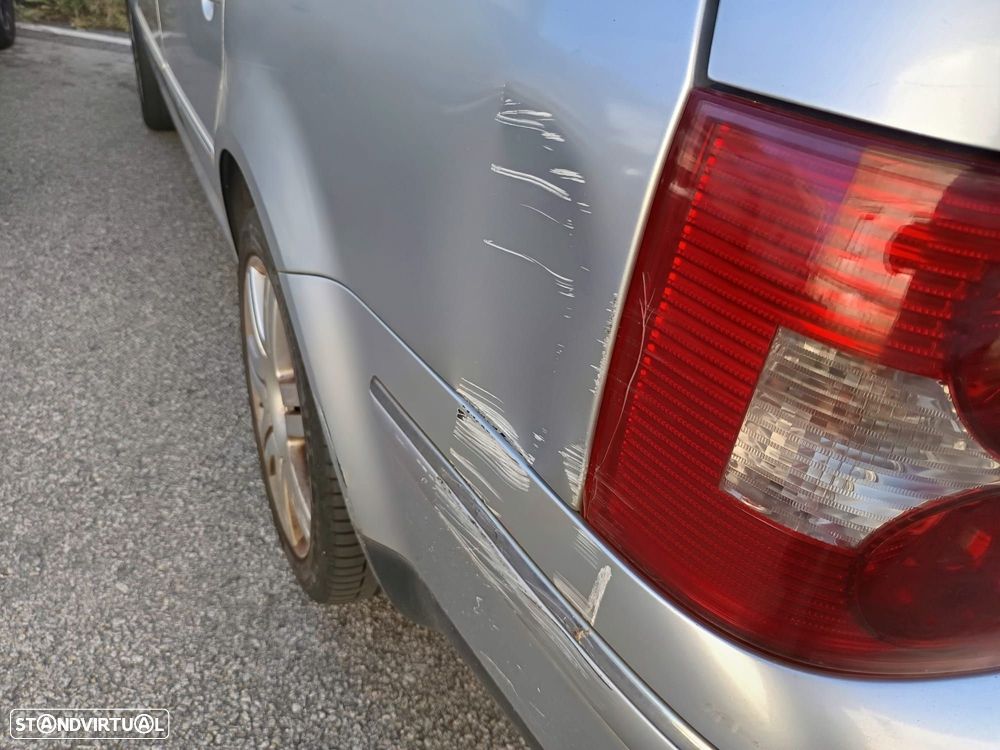 VW Passat Variant 1.9 TDi Highline - 9